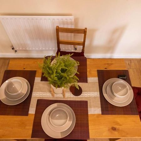 3 Bedrooms House-Sofabed-Parking-Bbqstove-Garden Лондон Екстер'єр фото